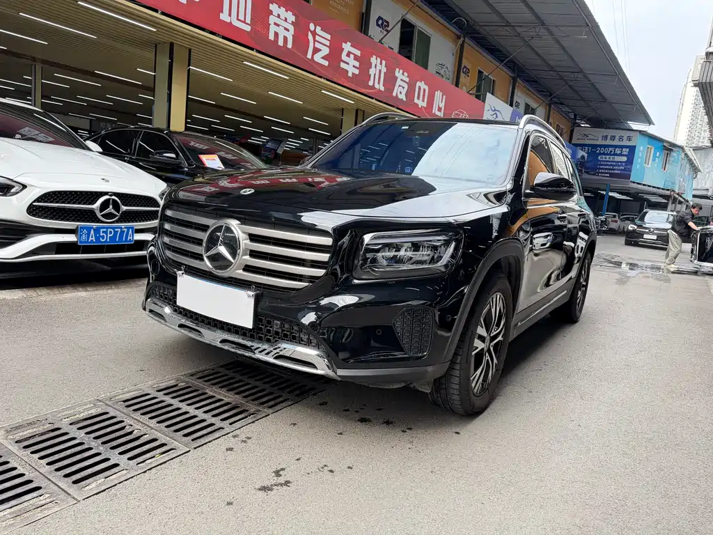 Mercedes-Benz GLB 2024