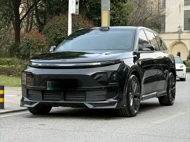 Li Auto IDEAL L6 2024