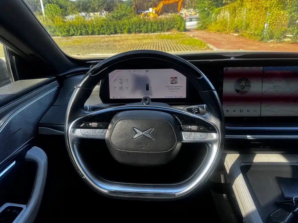 XPeng P7 — миниатюра 11