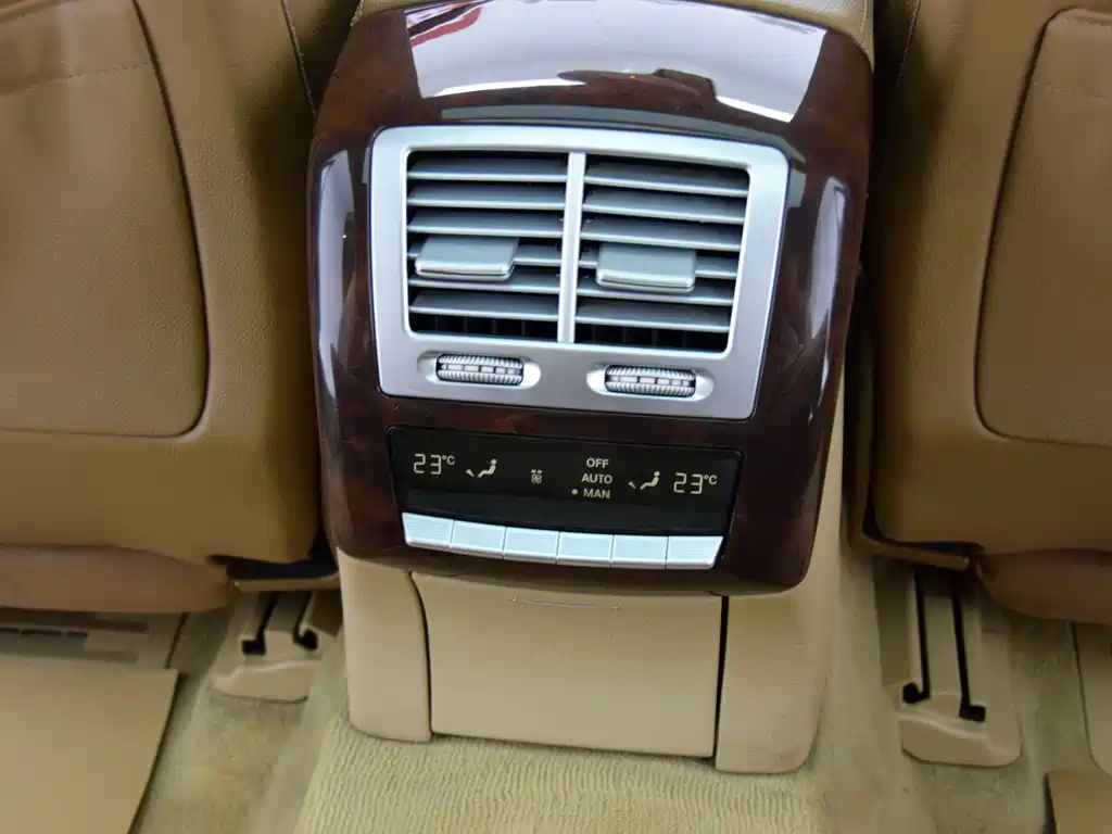 Mercedes-Benz S-Class — миниатюра 19
