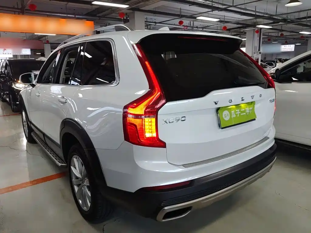 Volvo XC90 — миниатюра 5