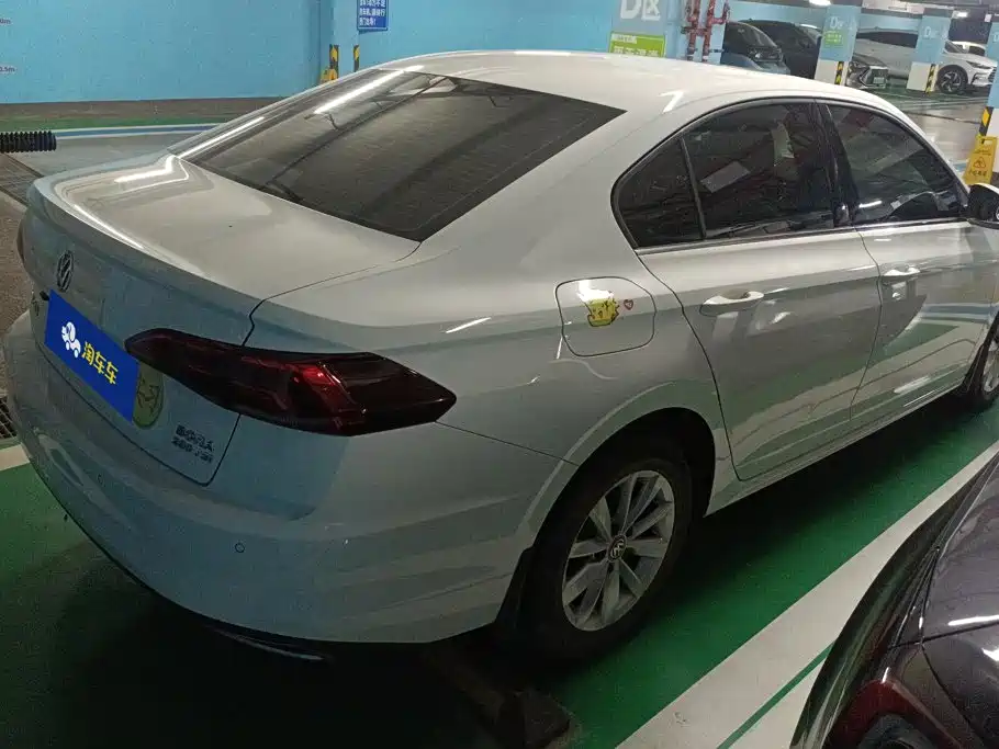 Volkswagen Bora — миниатюра 3