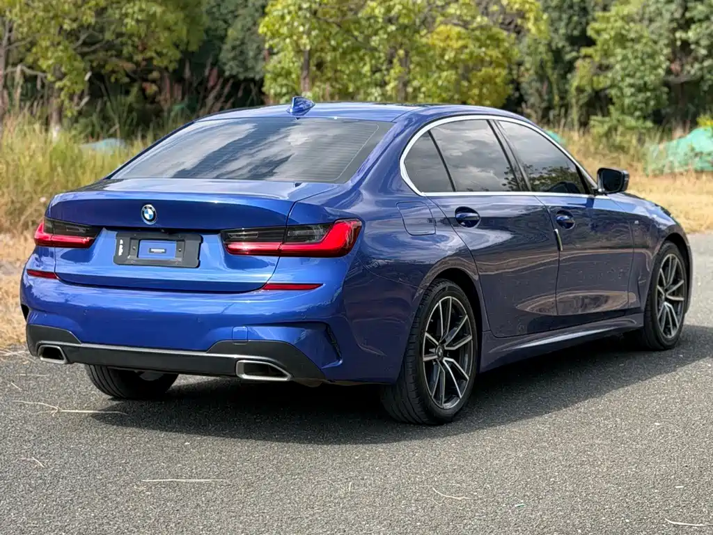 BMW 3 Series — миниатюра 23