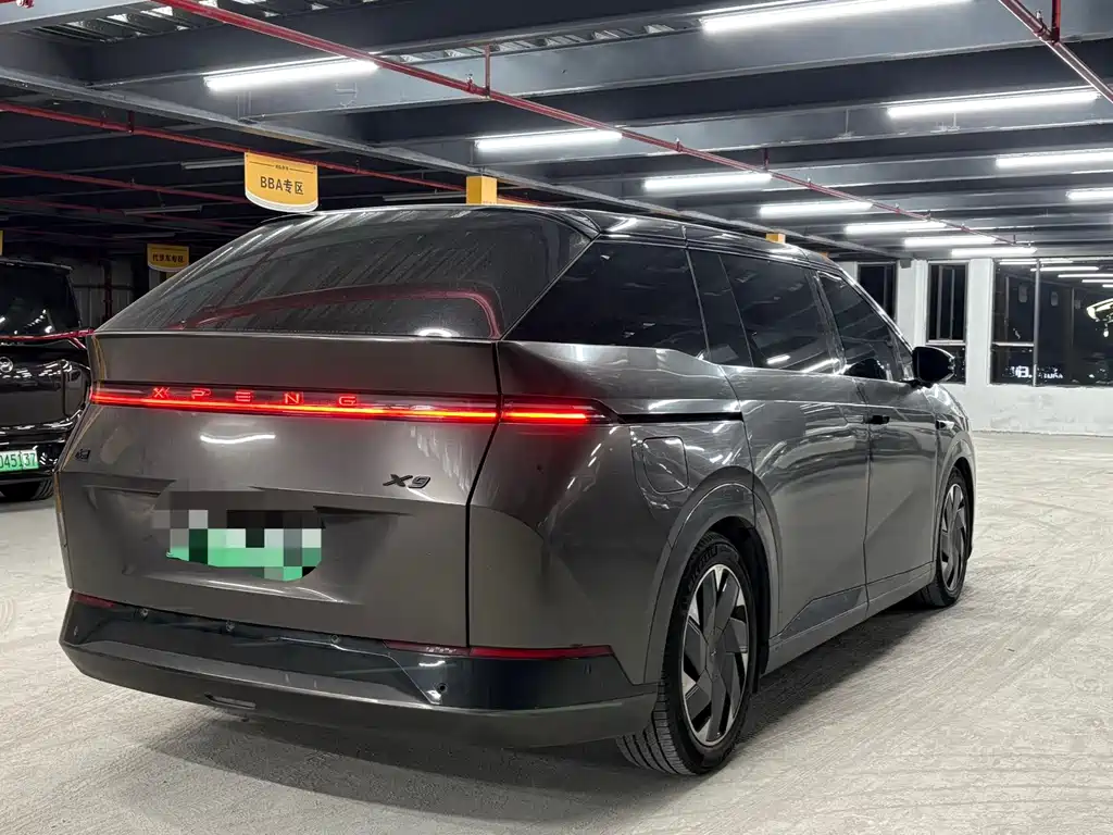 XPeng X9 — миниатюра 5