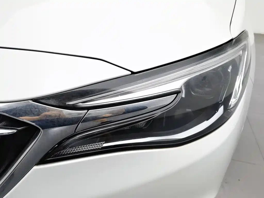 Buick Excelle — миниатюра 7