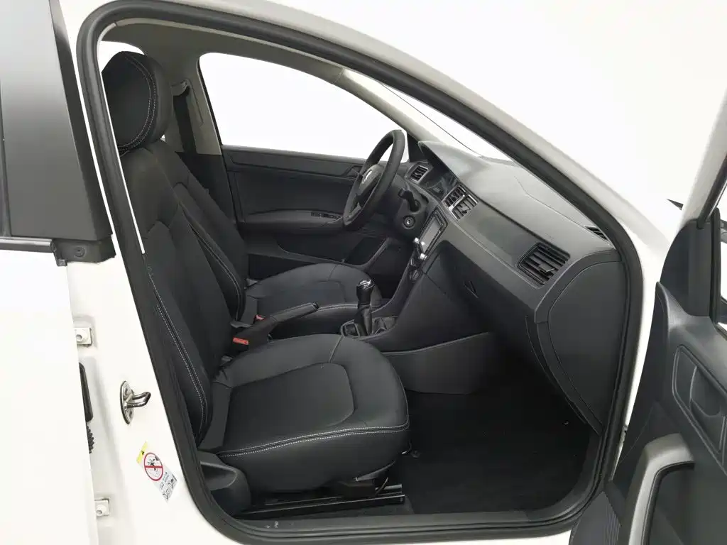 Skoda Rapid Spaceback — миниатюра 23