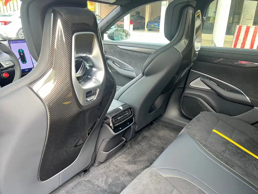 XIAOMI CAR XIAOMI SU7 ULTRA