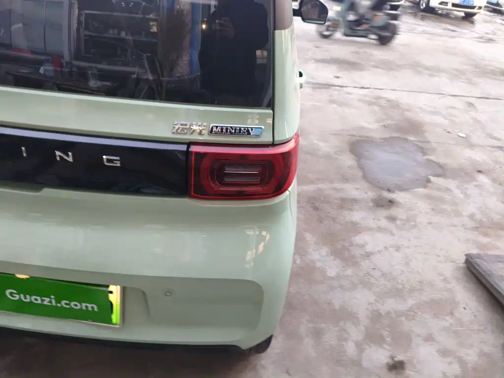 Wuling MINIEV — миниатюра 8