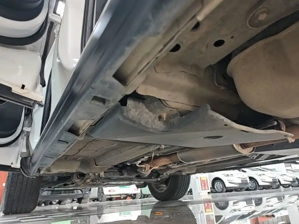 Land Rover Discovery Sport — миниатюра 22
