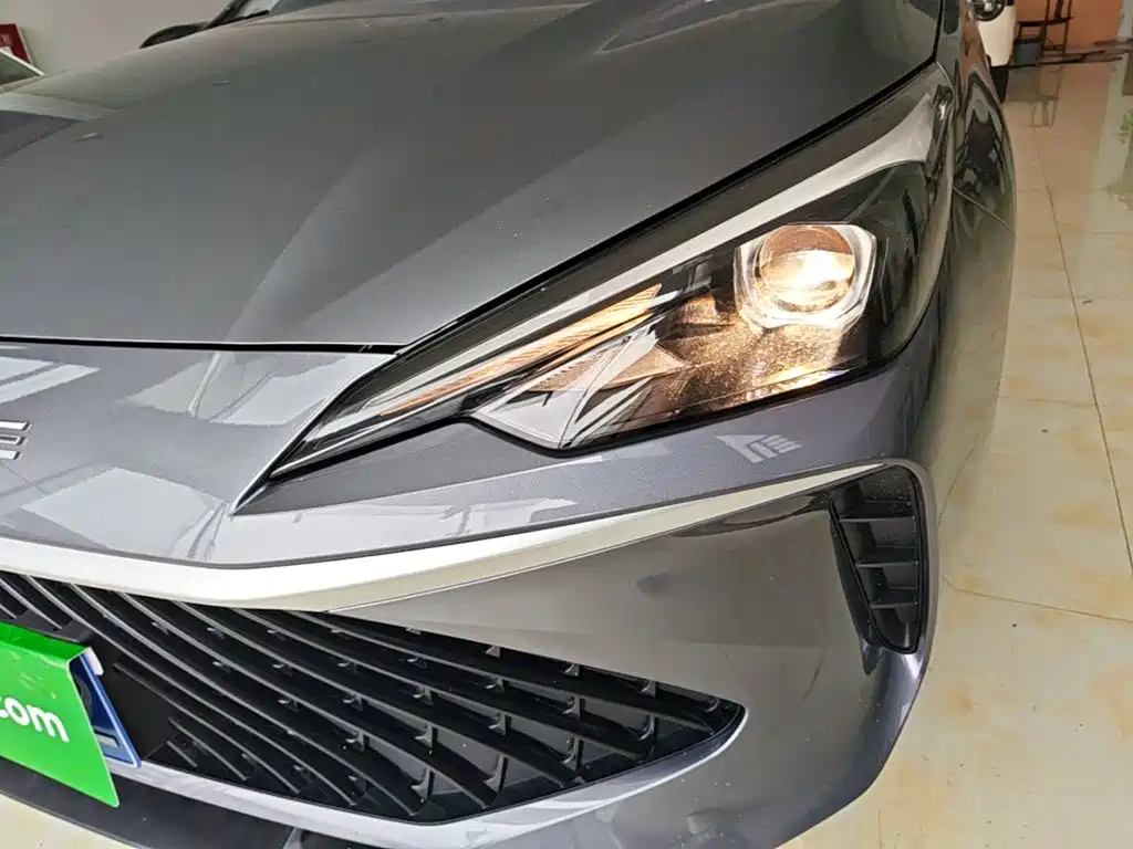 Roewe i5 — миниатюра 24