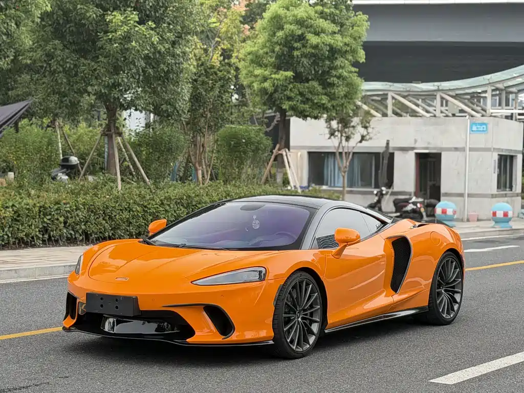 McLaren GT — миниатюра 4
