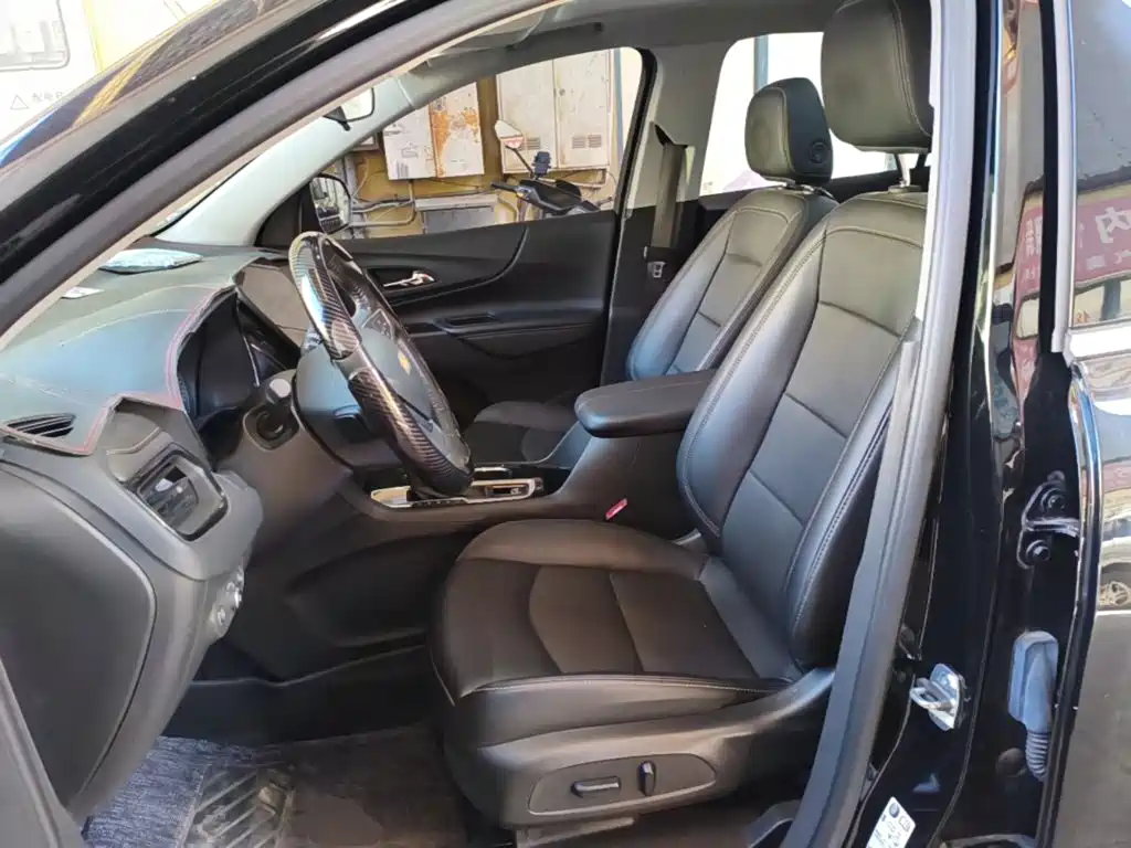 Chevrolet Equinox — миниатюра 15