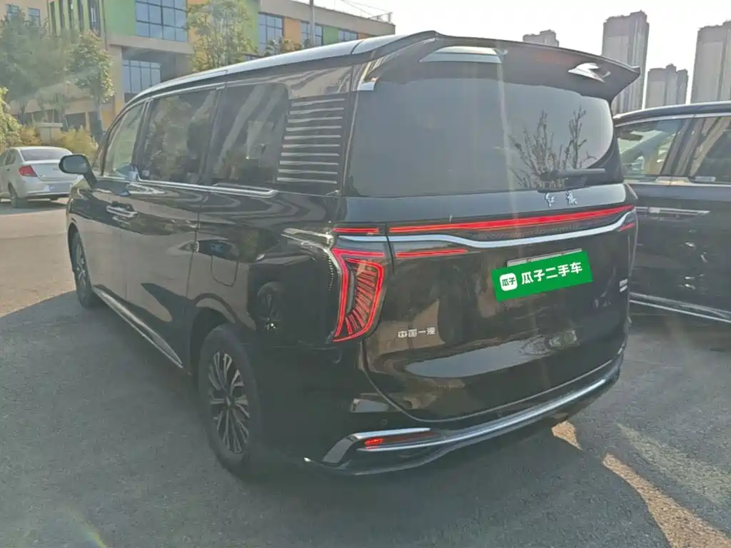 Hongqi Hongqi HQ9 PHEV — миниатюра 5