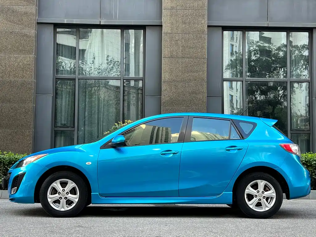 Mazda 3 Xingcheng — миниатюра 3