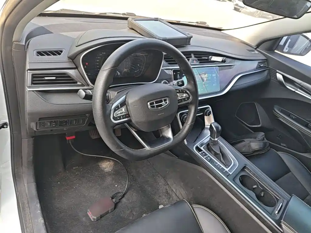 Geely Binrui — миниатюра 10