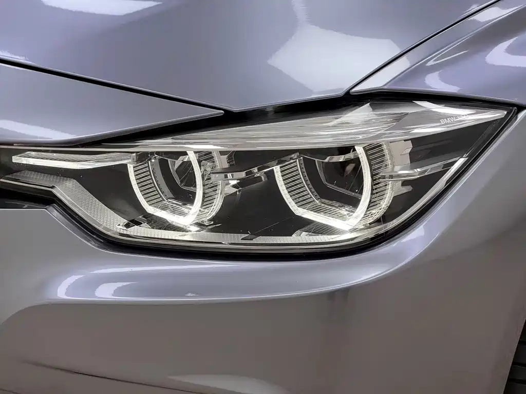BMW 3 Series — миниатюра 11