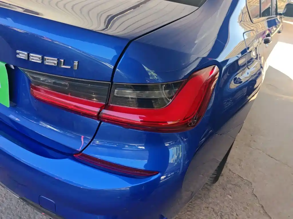 BMW 3 Series — миниатюра 8