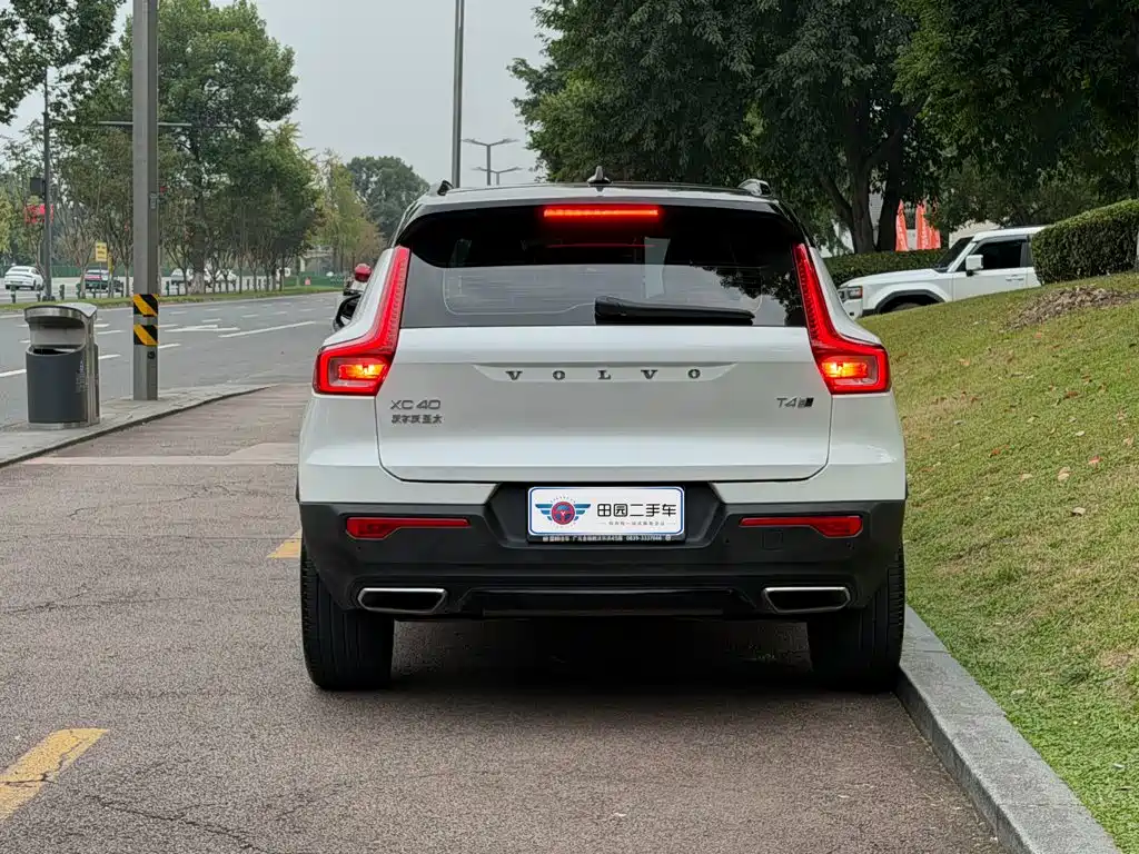 Volvo XC40 — миниатюра 5