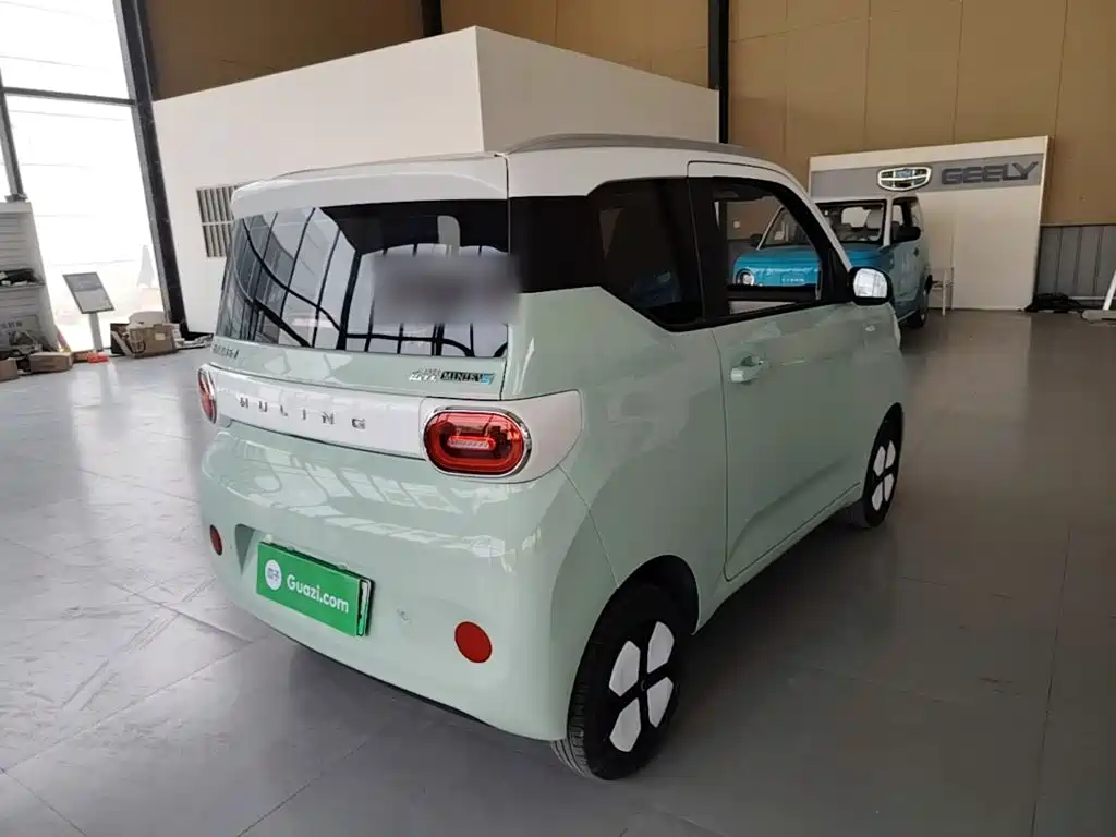 Wuling MINIEV — миниатюра 7