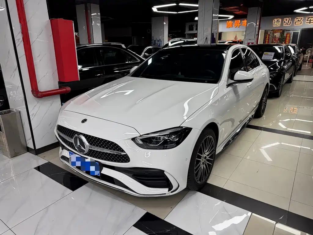Mercedes-Benz C-Class 2025
