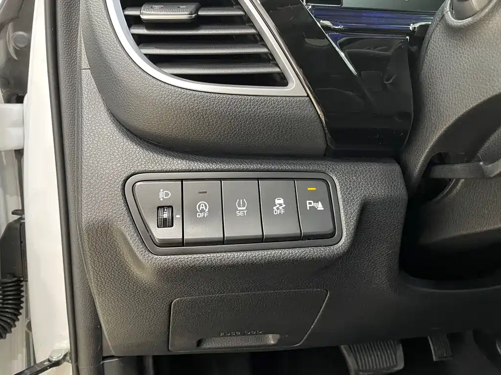 Kia Seltos 2023 1.5L CVT Luxury
