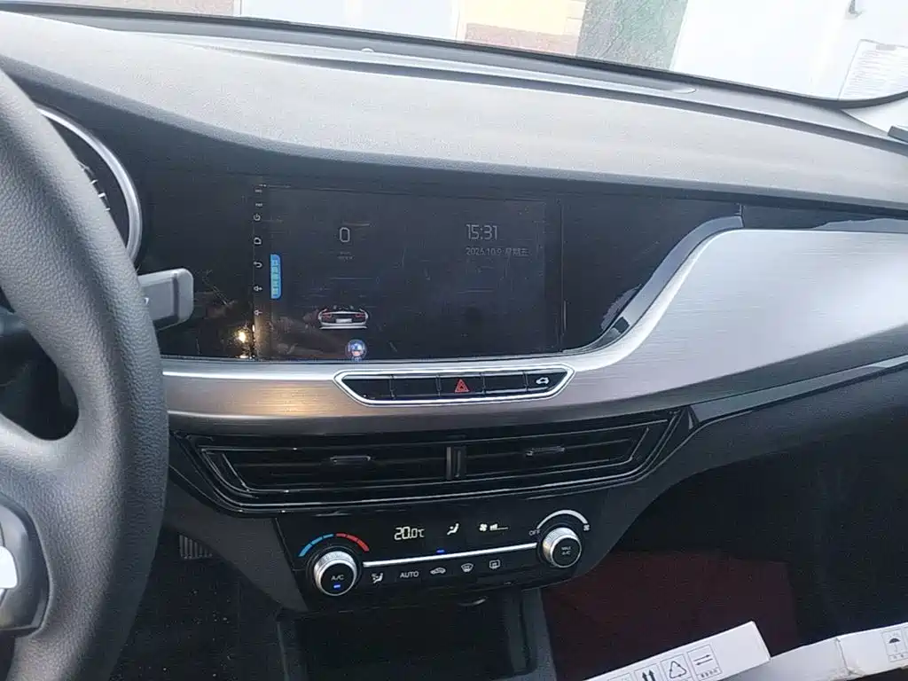 Changan Eado New Energy — миниатюра 13