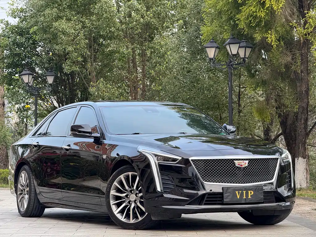 CADILLAC CT6