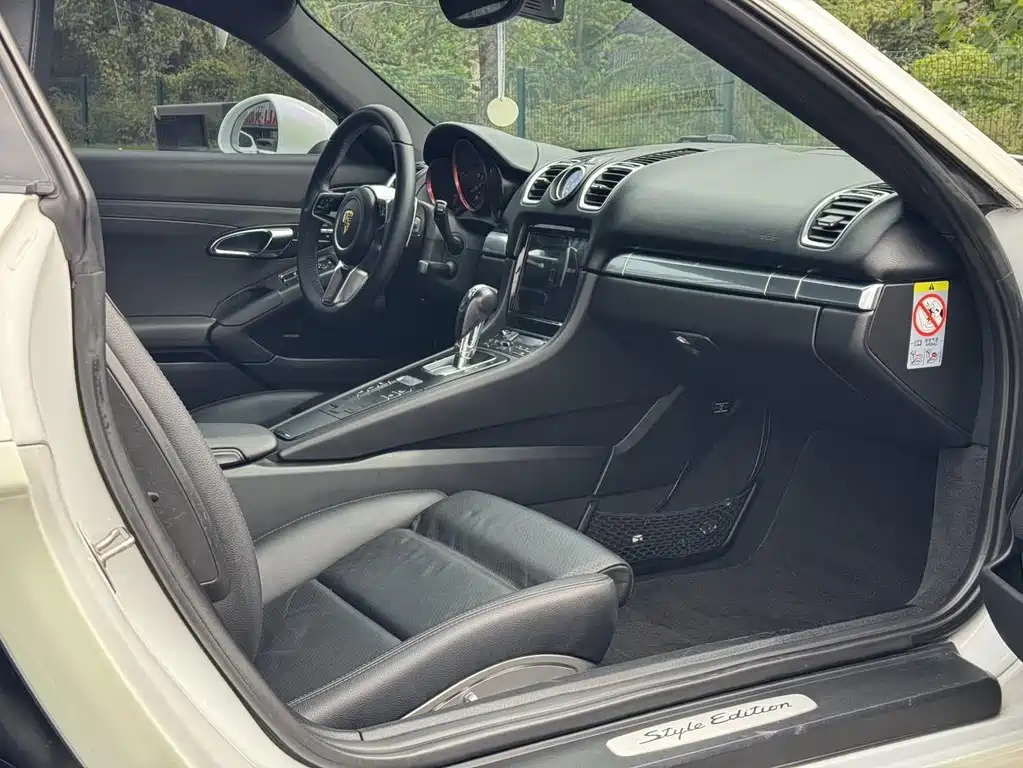 Porsche Cayman — миниатюра 6