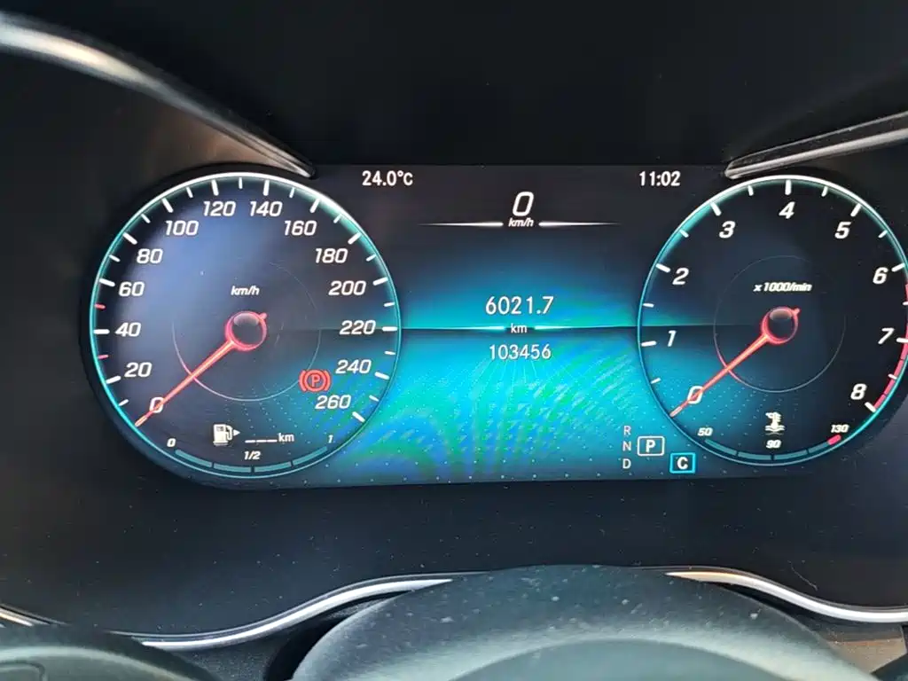 Mercedes-Benz GLC — миниатюра 12