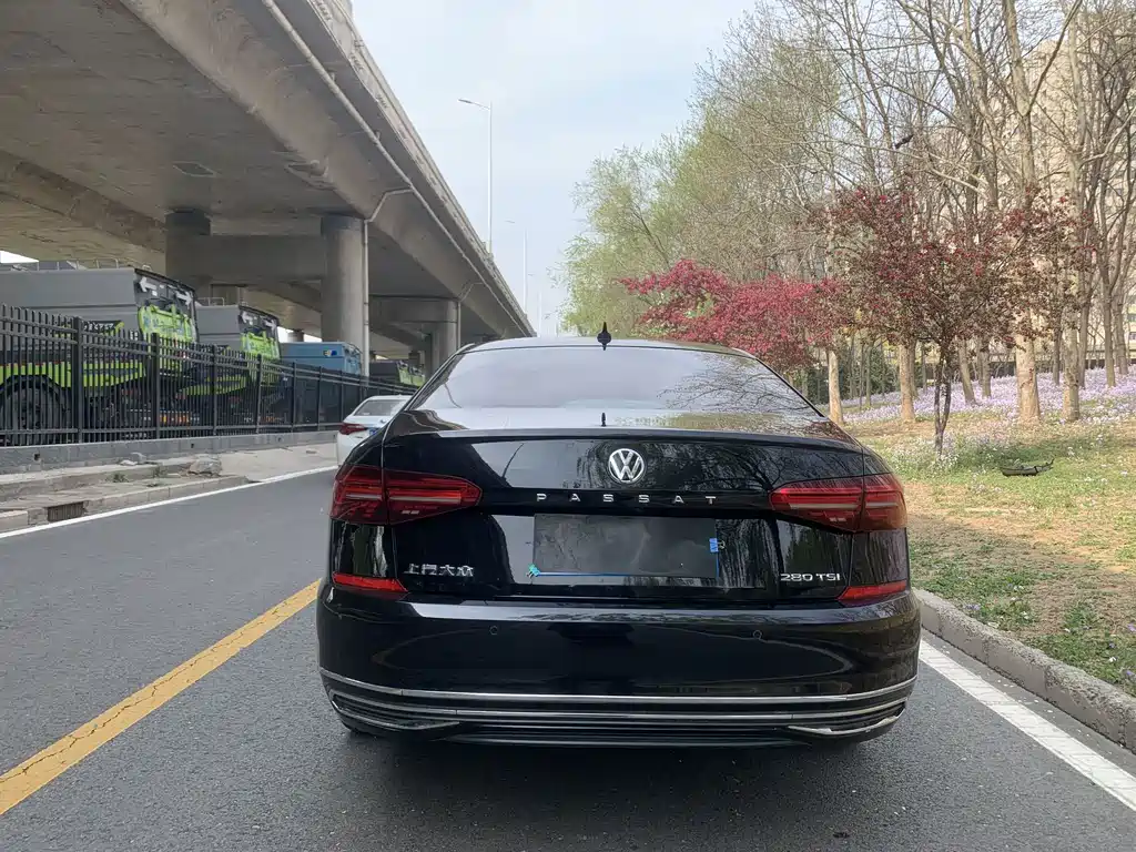 Volkswagen Passat — миниатюра 4
