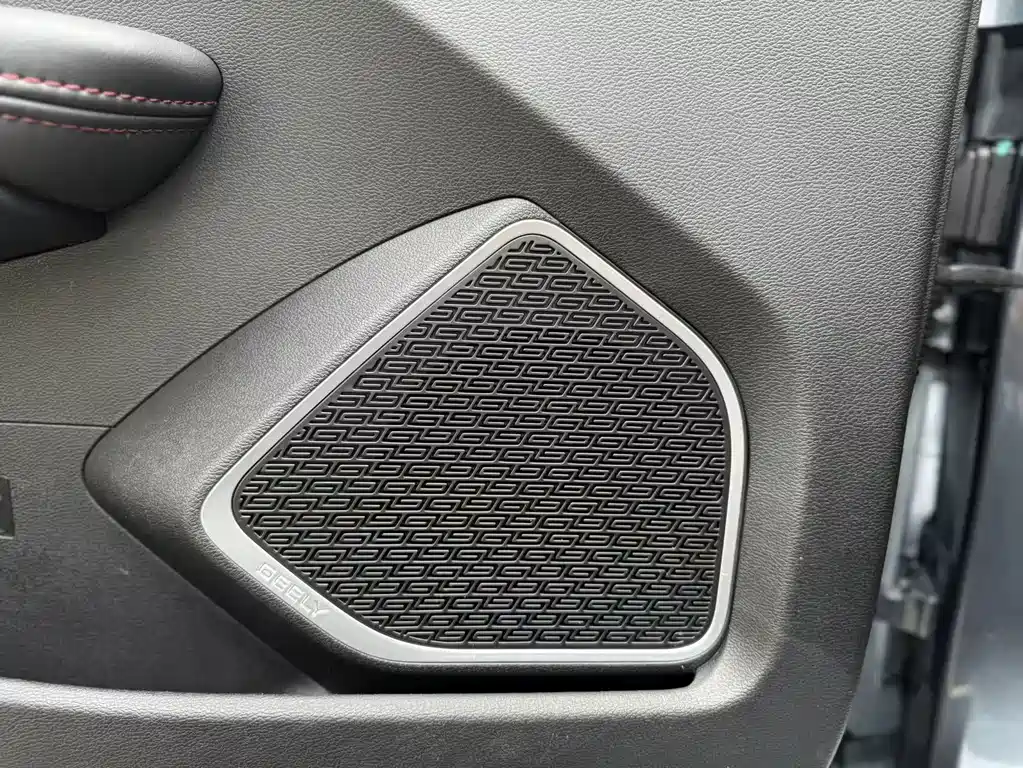 Geely Binrui — миниатюра 13
