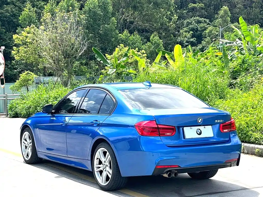 BMW 3 Series — миниатюра 5