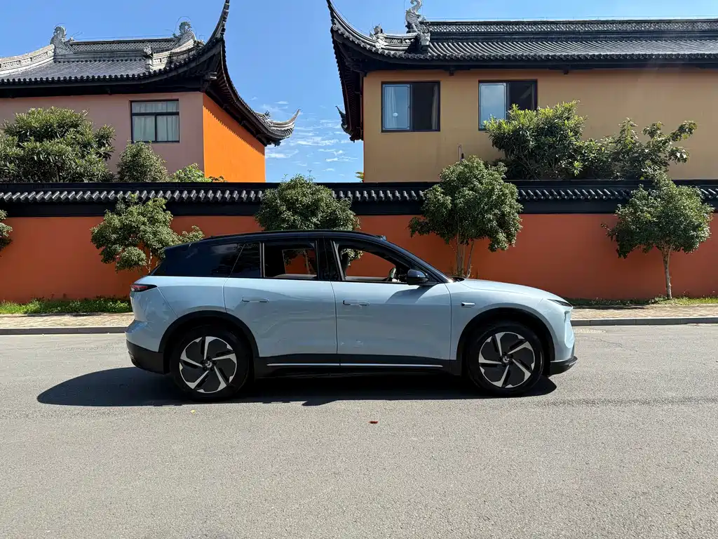 NIO ES6 — миниатюра 4