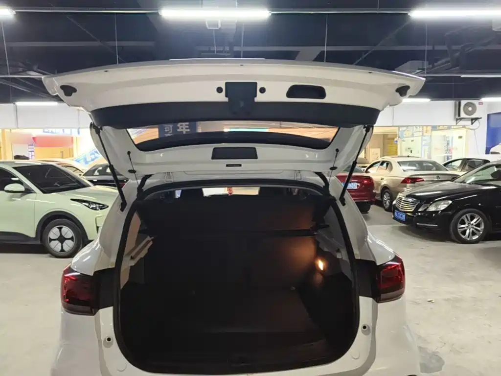 MG ZS — миниатюра 19