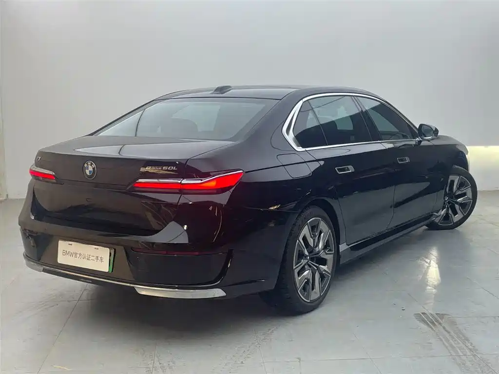 BMW i7 2023 eDrive50L Premium Luxury