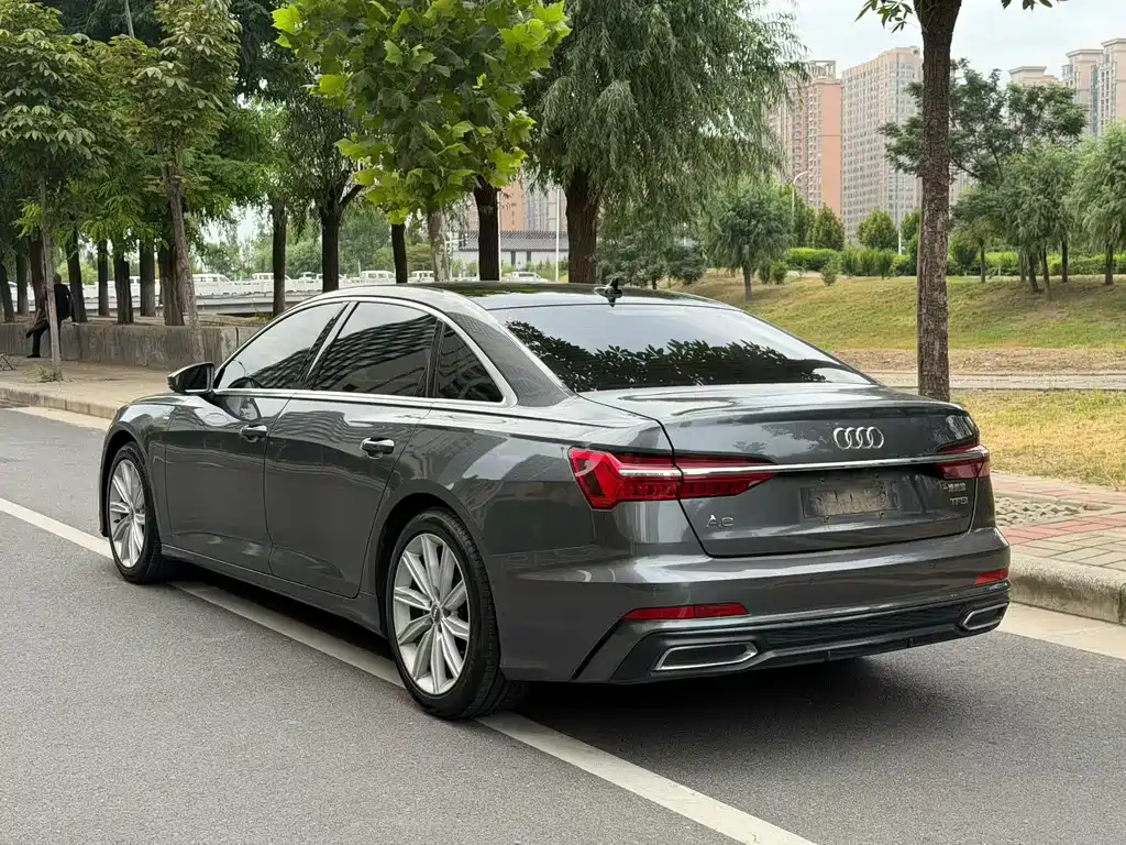 Audi A6L — миниатюра 9