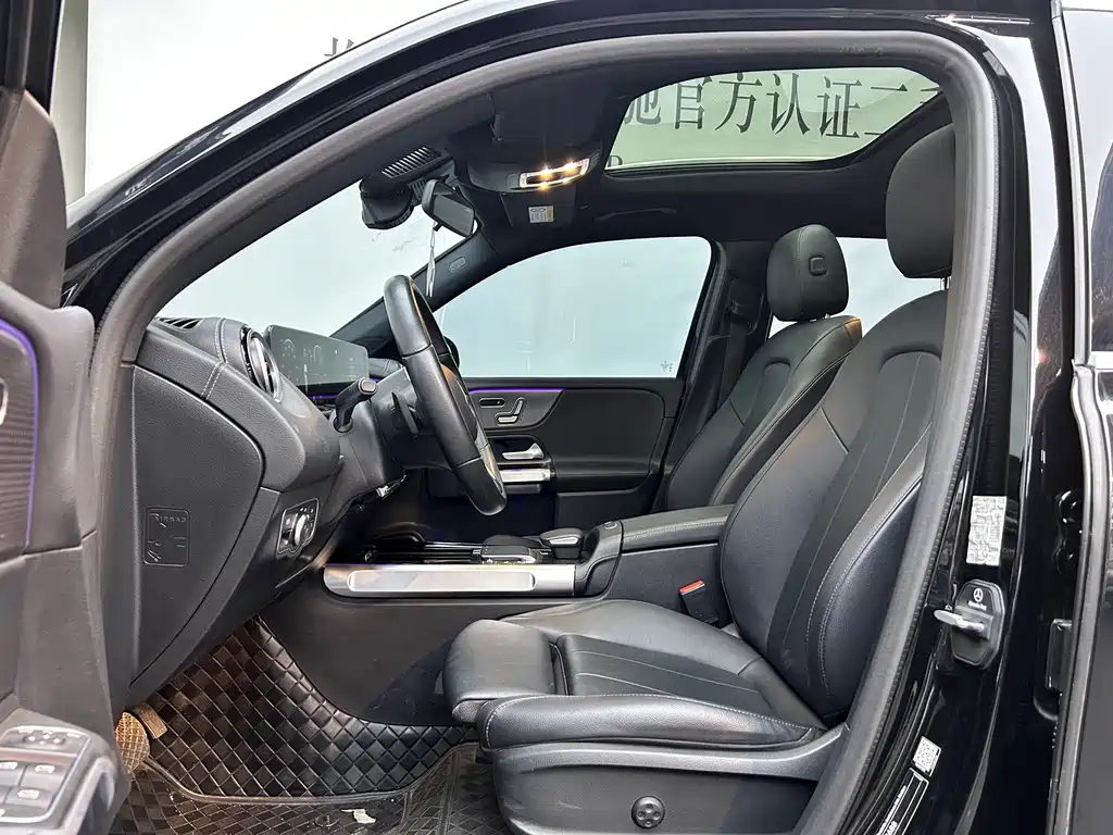 Mercedes-Benz EQB — миниатюра 8