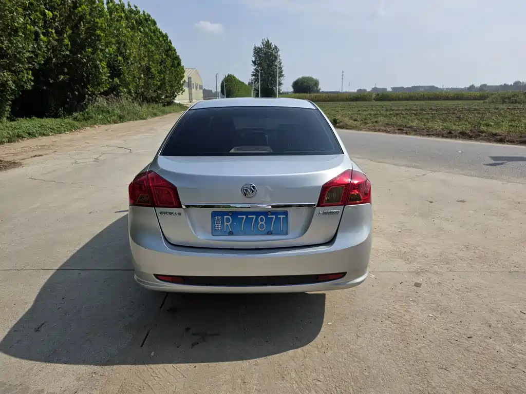 Buick Excelle — миниатюра 5