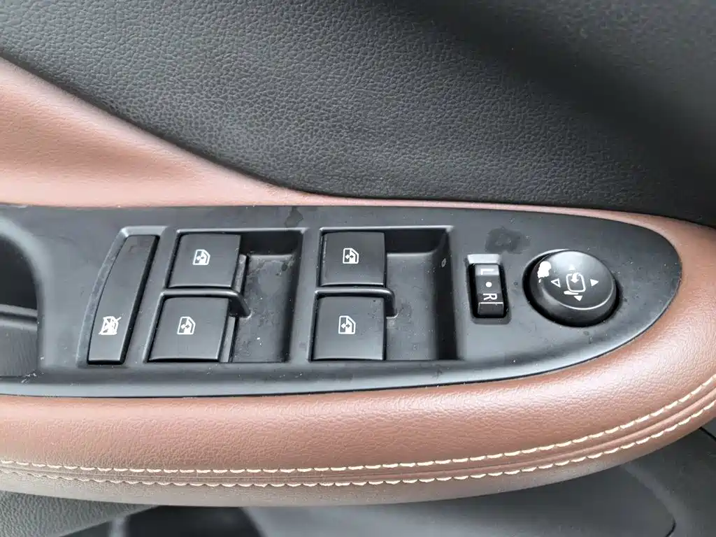 Buick Envision Plus — миниатюра 9