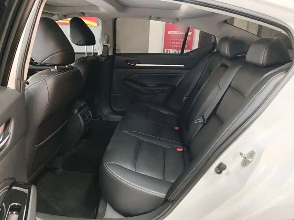 Nissan Teana — миниатюра 17