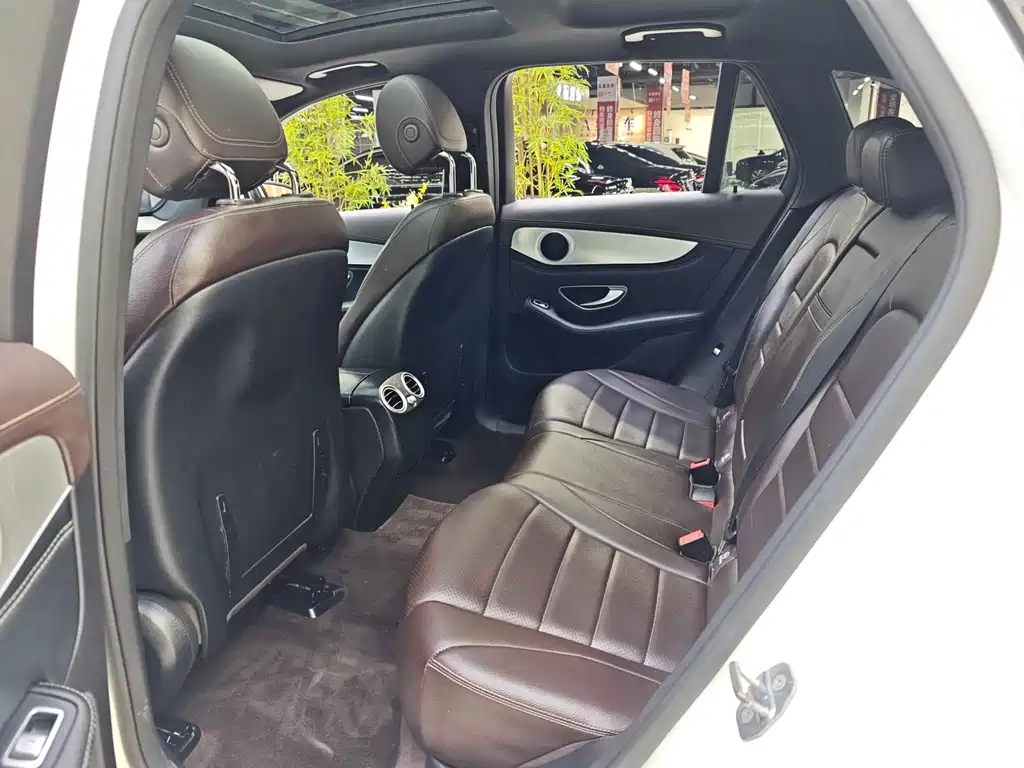Mercedes-Benz GLC — миниатюра 8