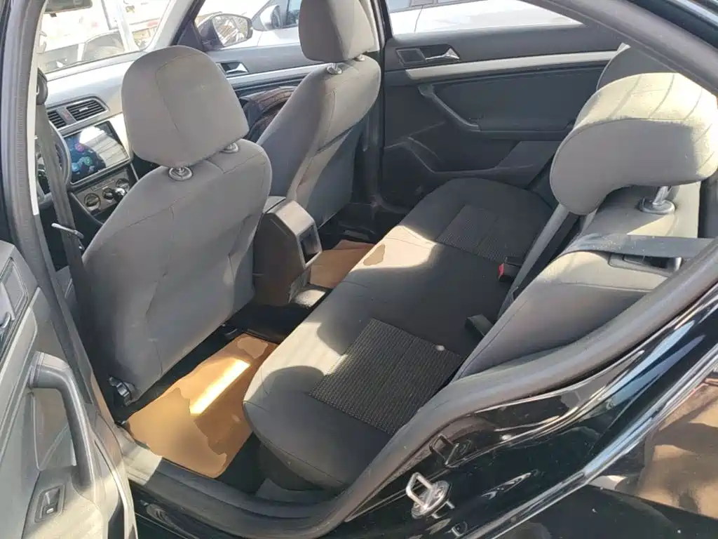Volkswagen Lavida — миниатюра 17