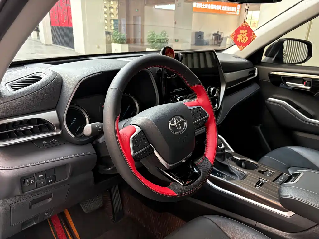 Toyota Highlander 2.5L Smart Electric Hybrid 4WD Premium Edition 7 seats, фото 7