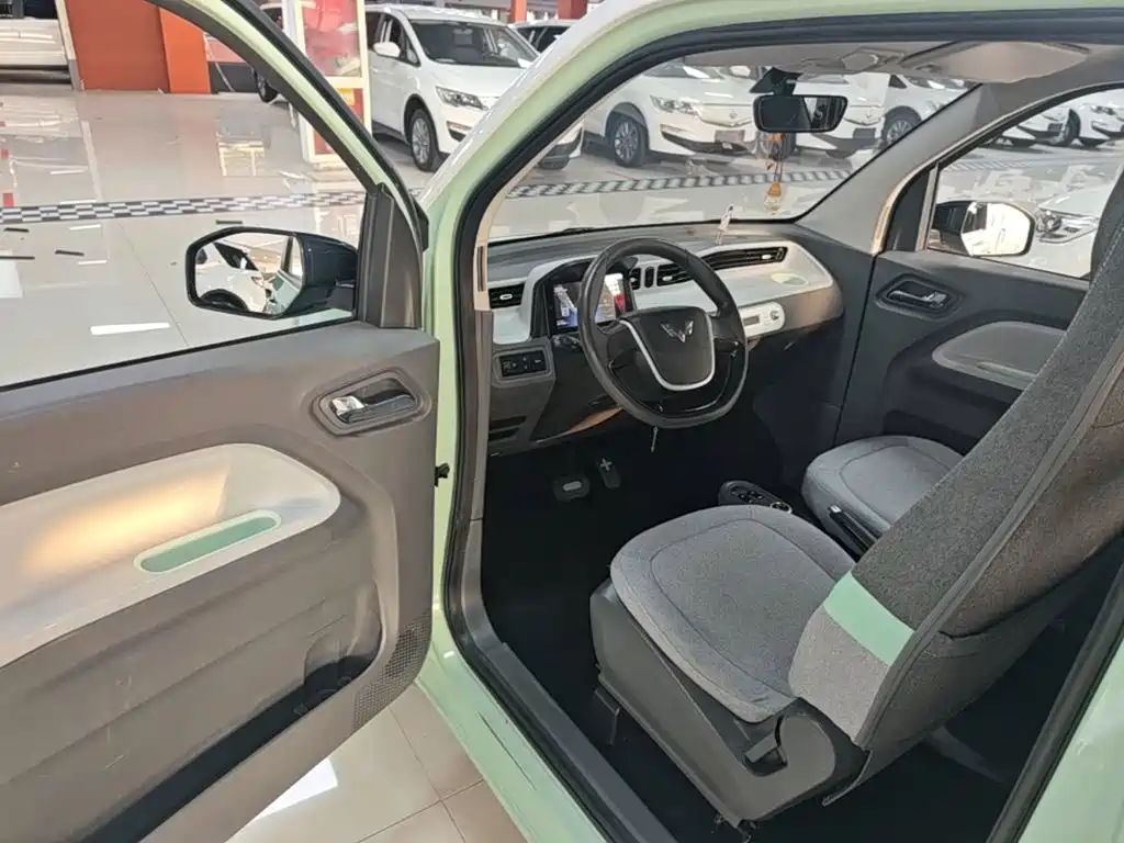 Wuling MINIEV — миниатюра 16