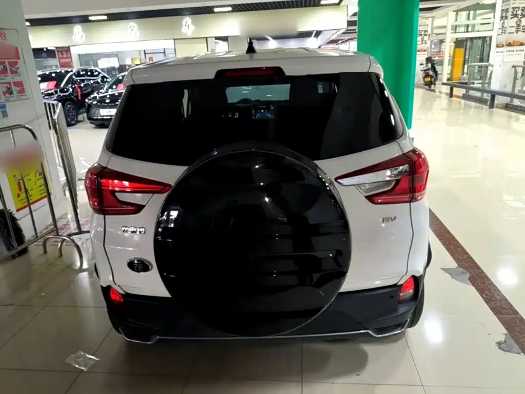 BYD Yuan EV — миниатюра 6