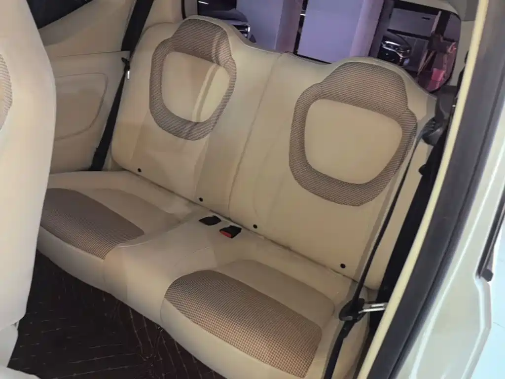 Wuling MINIEV — миниатюра 17