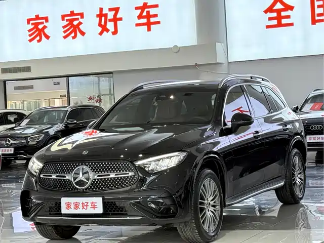 MERCEDES-BENZ GLC
