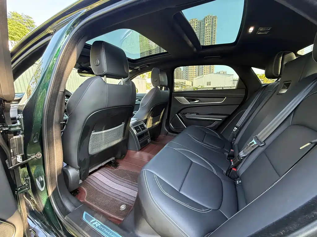 Jaguar XFL — миниатюра 8