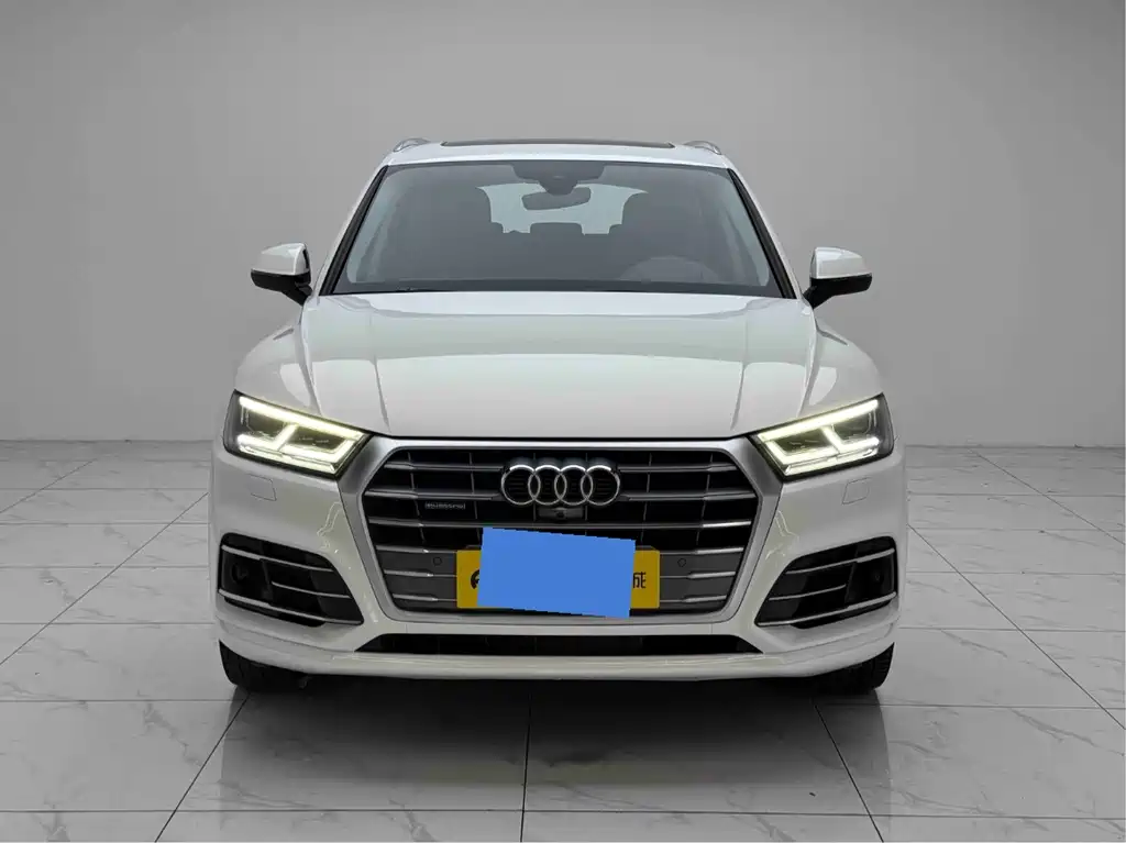 Audi Q5L — миниатюра 2
