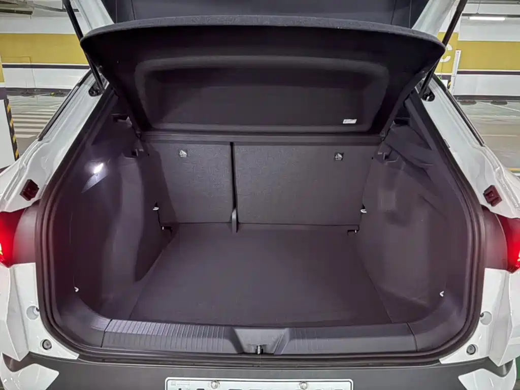 Volkswagen ID.4 Crozz — миниатюра 9